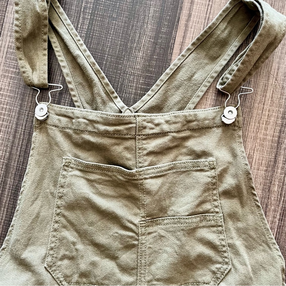 Olive Green Short Overalls - Picture 6 of 8